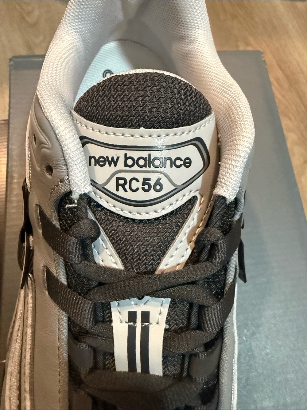 New Balance Men's RC 36 Sneakers in Ice wine and dark ice wine. - Picture 3 of 11